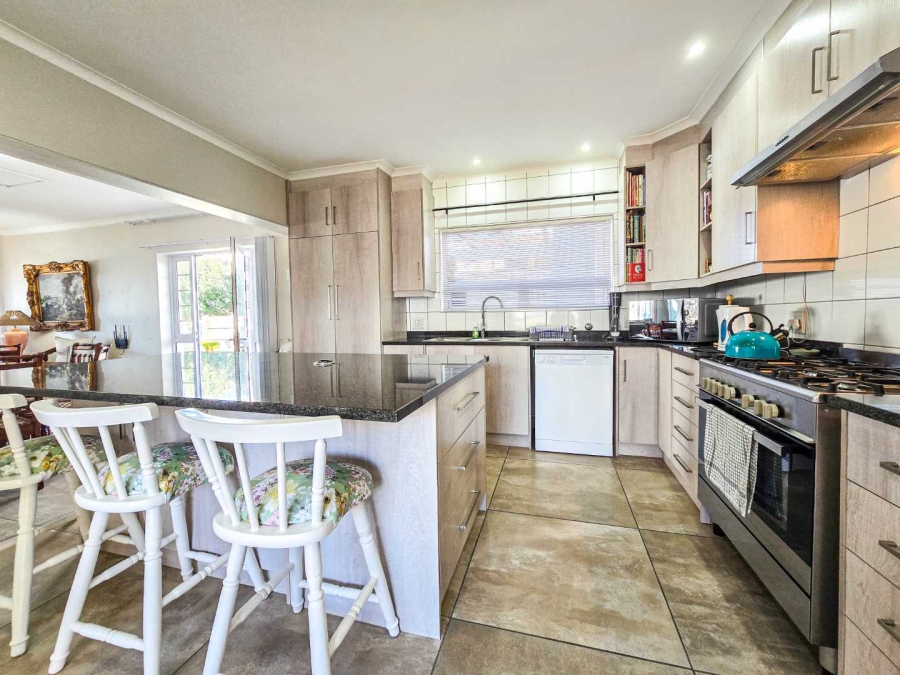 4 Bedroom Property for Sale in Jongensfontein Western Cape